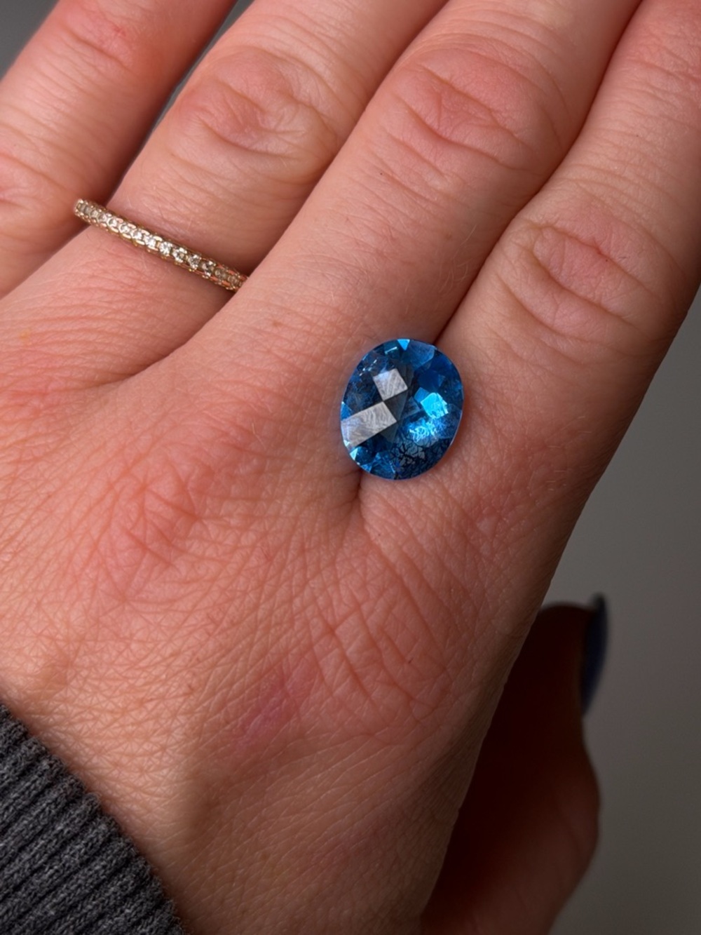 5.63ct Swiss Blue Topaz Gemstone